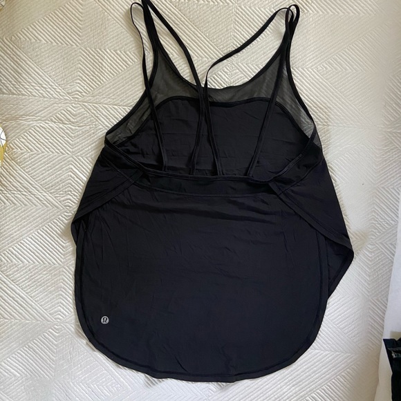 Lululemon flowy tank - Picture 2 of 6